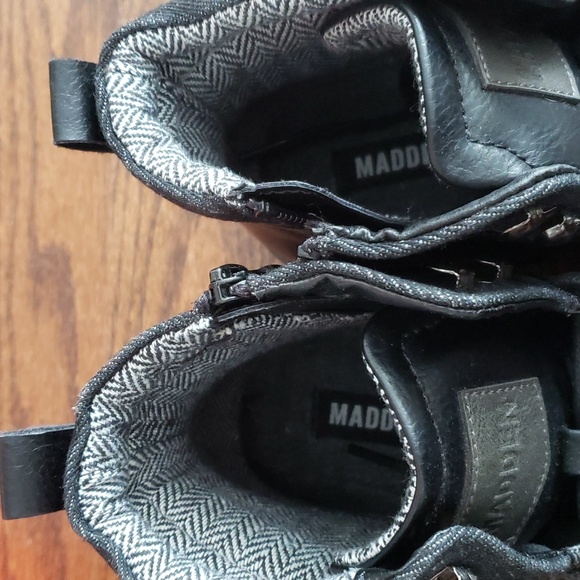 Men's Steve Madden Black Boots - Picture 2 of 7